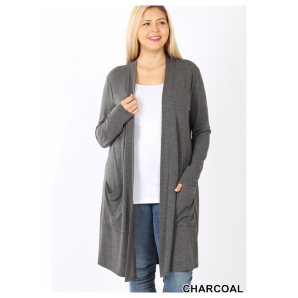 Plus size long cardigan with open pockets